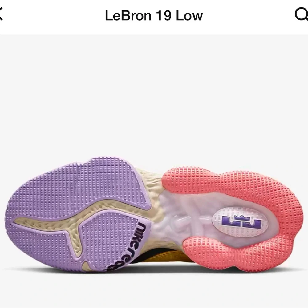 LeBron 19 low Basketball shows mens size 8 / women’s size 9.5 - Picture 4 of 4